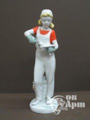 Скульптура "Каменщица"